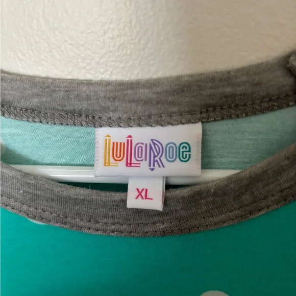 LuLaRoe Teal Polka Dot Raglan Sleeve Top. Size XL. Never Worn - Picture 2 of 3